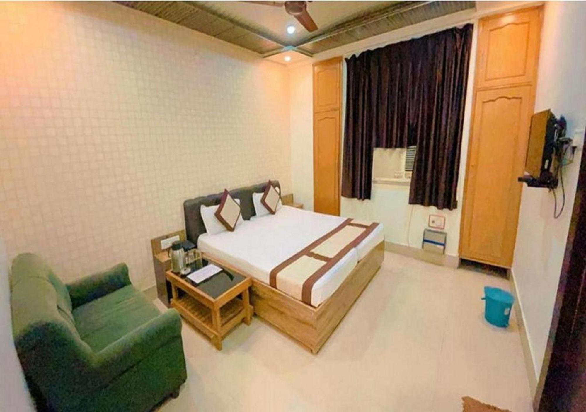 ホテル Grg R P International Patna パトナー エクステリア 写真
